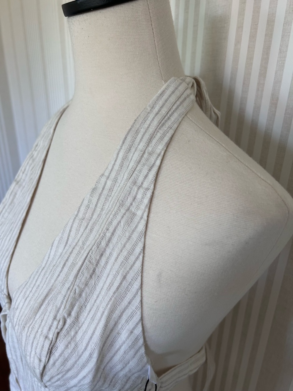 GARAGE Linen Halter Top Beige & Cream Stripe Top Tie Back Women’s Size Small NWT - Picture 7 of 10